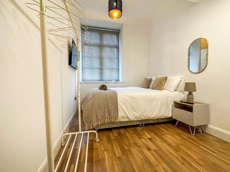 Newly Refurbished Luxury 3 Bedroom Apartment London Exterior photo